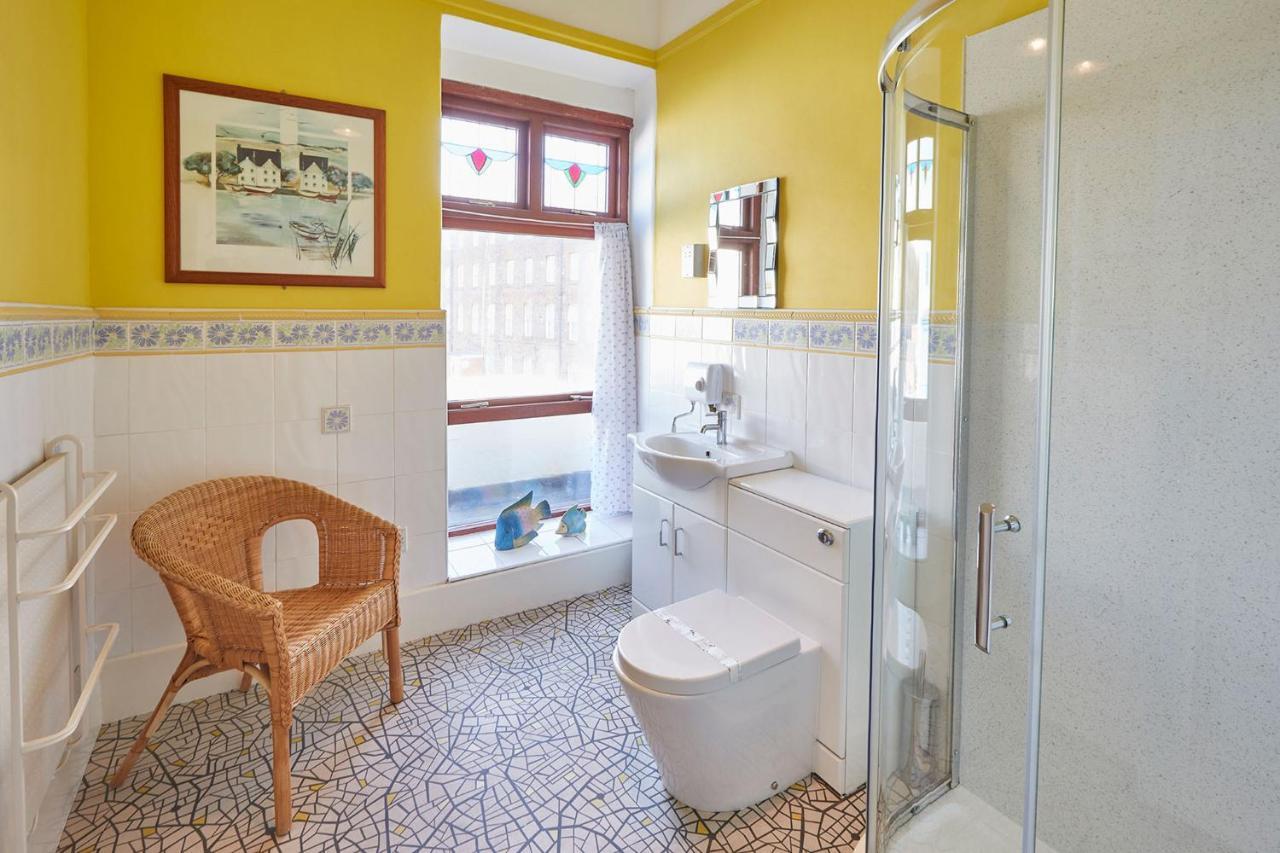 Apartment 3, Khyber Lodge Apartments Γουίτμπι Εξωτερικό φωτογραφία
